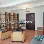 Appartement de 83 m² avec 3 chambre(s) en location à  Antibes Vieil Antibes