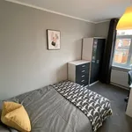 Rent 5 bedroom house in East Midlands