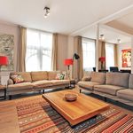 Huur 3 slaapkamer appartement van 200 m² in Willemspark