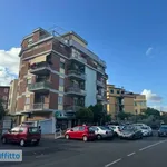 Affitto 3 camera appartamento di 76 m² in Rome