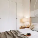 Rent 3 bedroom apartment in barcelona