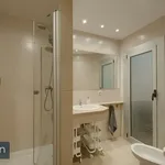 Rent 8 bedroom apartment in Barcelona