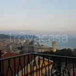 Affitto 3 camera appartamento di 85 m² in Salerno