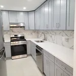 Rent 3 bedroom apartment of 111 m² in Rego Park