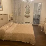 Rent 5 bedroom apartment of 210 m² in Padova