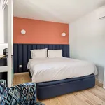 Rent 2 bedroom apartment of 15 m² in Lisboa