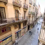 Rent 5 bedroom apartment of 60 m² in Barcelona