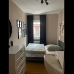 Miete 3 Schlafzimmer wohnung von 80 m² in Frankfurt am Main