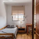 Rent a room of 100 m² in valencia