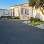 Rent 5 bedroom house of 151 m² in Port-des-Barques