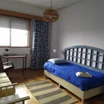 Rent 7 bedroom apartment in Porto