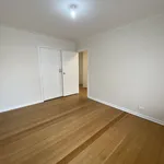 Rent 2 bedroom apartment in Bentleigh East