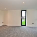 Rent 3 bedroom house in South East England