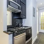 Rent 2 bedroom apartment in Manhattan