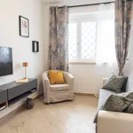 Rent 3 bedroom apartment of 90 m² in Roma