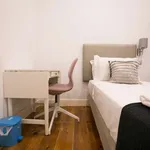 Rent a room in lisbon