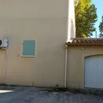 Rent 4 bedroom house of 88 m² in Saint-Rémy-de-Provence