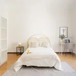 Rent 8 bedroom apartment in Valencia