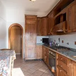 Rent a room of 110 m² in rome