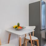 Rent 1 bedroom apartment of 45 m² in Berlin