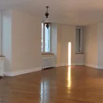 Appartement de 141 m² avec 6 chambre(s) en location à Argences en Aubrac