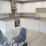 Rent 4 bedroom flat in North West England