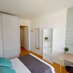  appartement avec 4 chambre(s) en location à Paris