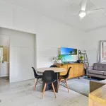 Rent 3 bedroom house of 610 m² in Caloundra