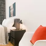 Rent 4 bedroom apartment of 100 m² in Vienna