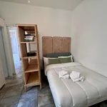 Rent 1 bedroom apartment of 45 m² in Milano