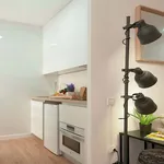 Rent 1 bedroom apartment of 53 m² in Valencia