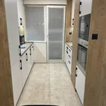 Rent 3 bedroom apartment of 80 m² in Център