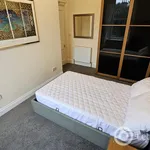 Rent 4 bedroom flat in Edinburgh