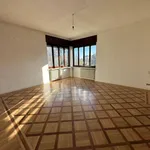 Affitto 5 camera casa di 150 m² in Rivarolo Canavese