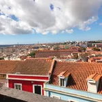 Rent a room of 100 m² in Lisbon