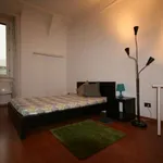 Rent a room in milan