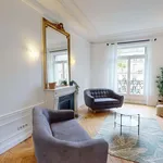 Rent a room of 193 m² in Paris