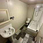 Rent 2 bedroom flat in Wakefield