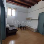 Affitto 2 camera appartamento di 75 m² in Castelvetrano