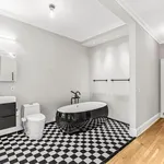 Rent 3 bedroom house of 395 m² in New York City