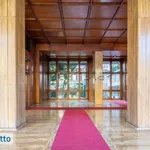 Rent 6 bedroom apartment of 264 m² in Turin