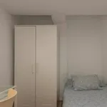 Rent 5 bedroom apartment in Valencia