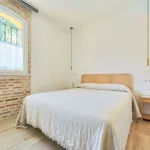 Alquilo 2 dormitorio apartamento de 592 m² en Málaga