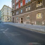 Pronajměte si 2 ložnic/e byt o rozloze 62 m² v Prague