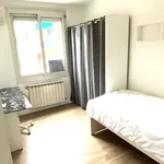 Appartement de 81 m² avec 5 chambre(s) en location à Marseille