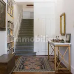 Rent 5 bedroom house of 380 m² in Rome