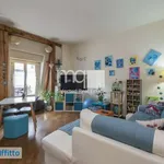 Rent 2 bedroom apartment of 60 m² in Milan