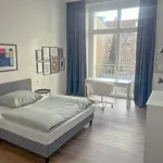 Miete 3 Schlafzimmer wohnung von 1292 m² in Berlin