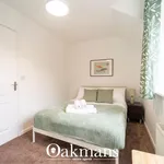 Rent 4 bedroom apartment in West Midlands