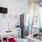 Rent a room of 127 m² in Milan